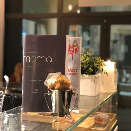 Moma Cafe